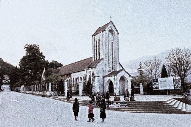 Nhà thờ Đá - Sapa